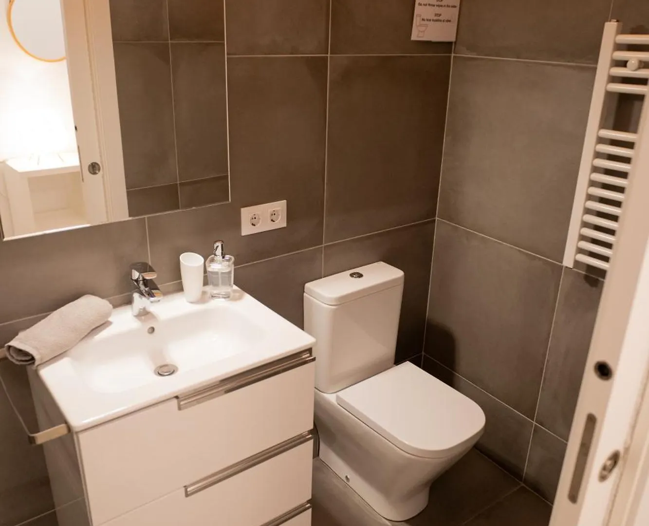Apartamentos turísticos Ca l'Espardenyer Banyoles 0*,  España