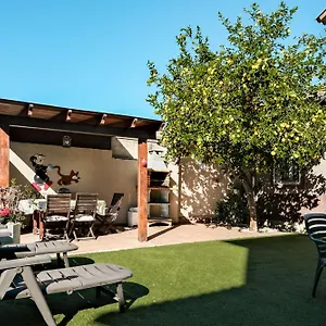 Cals Avis Casa Con Jardin En Banyoles